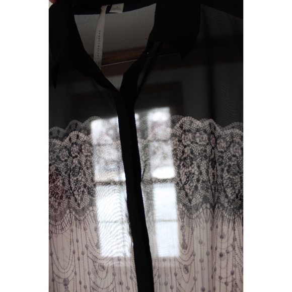 Lauren Conrad Semi Sheer Collared Blouse Small Preowned - Picture 5 of 8